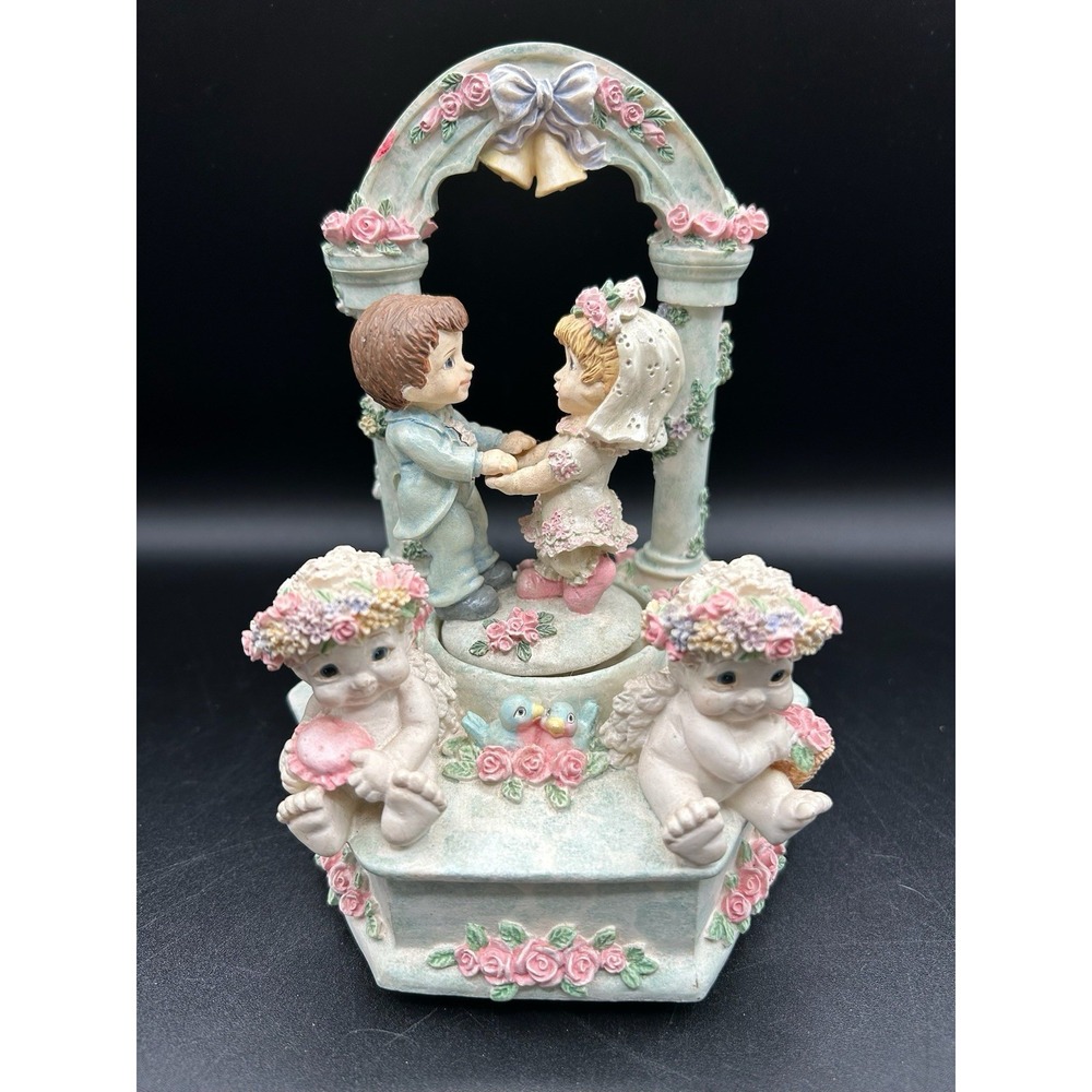 Dreamsicles 1998 Together Forever Musical Figurine